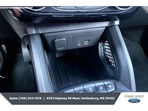 Used 2024 Chevrolet TrailBlazer RS FWD image 24