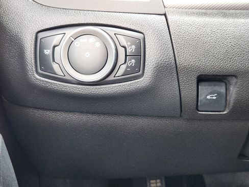 Used 2013 Ford Edge SEL image 22