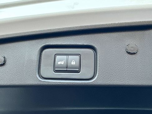 New 2026 Nissan Pathfinder Platinum AWD/4WD image 19