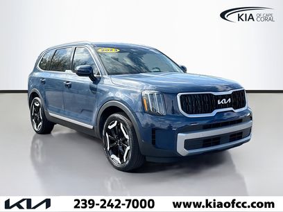 Used 2023 Kia Telluride EX w/ EX Captain's Chair Package