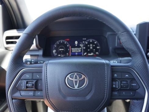 Used 2026 Toyota Tacoma TRD Sport AWD/4WD image 23