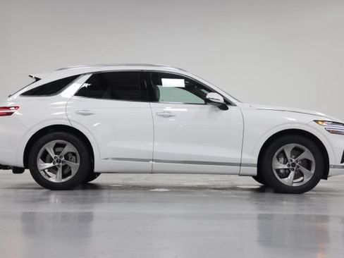 New 2026 Genesis GV70 2.5T Advanced w/ G1 Accessory Package AWD/4WD image 16