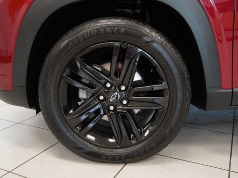 Used 2024 Chevrolet Trax ACTIV w/ Sunroof Package FWD image 15