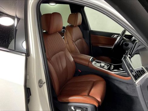 Used 2025 BMW X7 xDrive40i w/ Executive Package AWD/4WD image 6