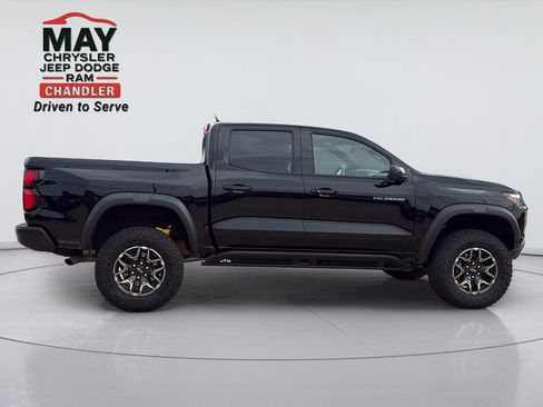 Used 2024 Chevrolet Colorado ZR2 w/ ZR2 Convenience Package III AWD/4WD image 8