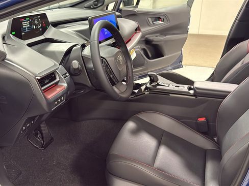 New 2026 Toyota Prius Plug-In Hybrid image 12
