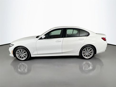 Used 2023 BMW 330i xDrive Sedan w/ Convenience Package image 3