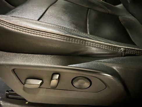 Used 2022 Chevrolet Tahoe High Country image 23