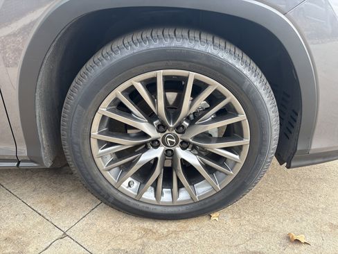 Certified 2022 Lexus RX 450h F Sport image 13