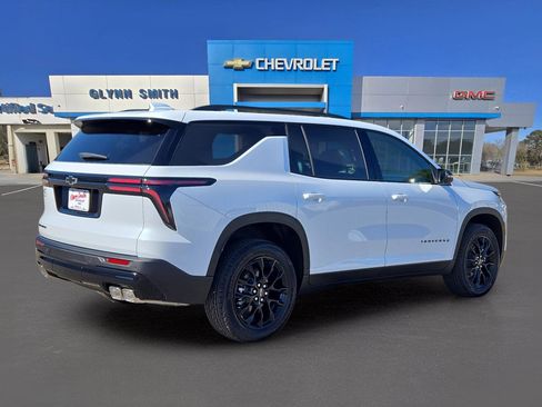 New 2026 Chevrolet Traverse LT image 7