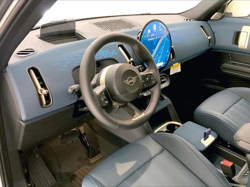 Used 2025 MINI Cooper Countryman S w/ Comfort Package Max image 4