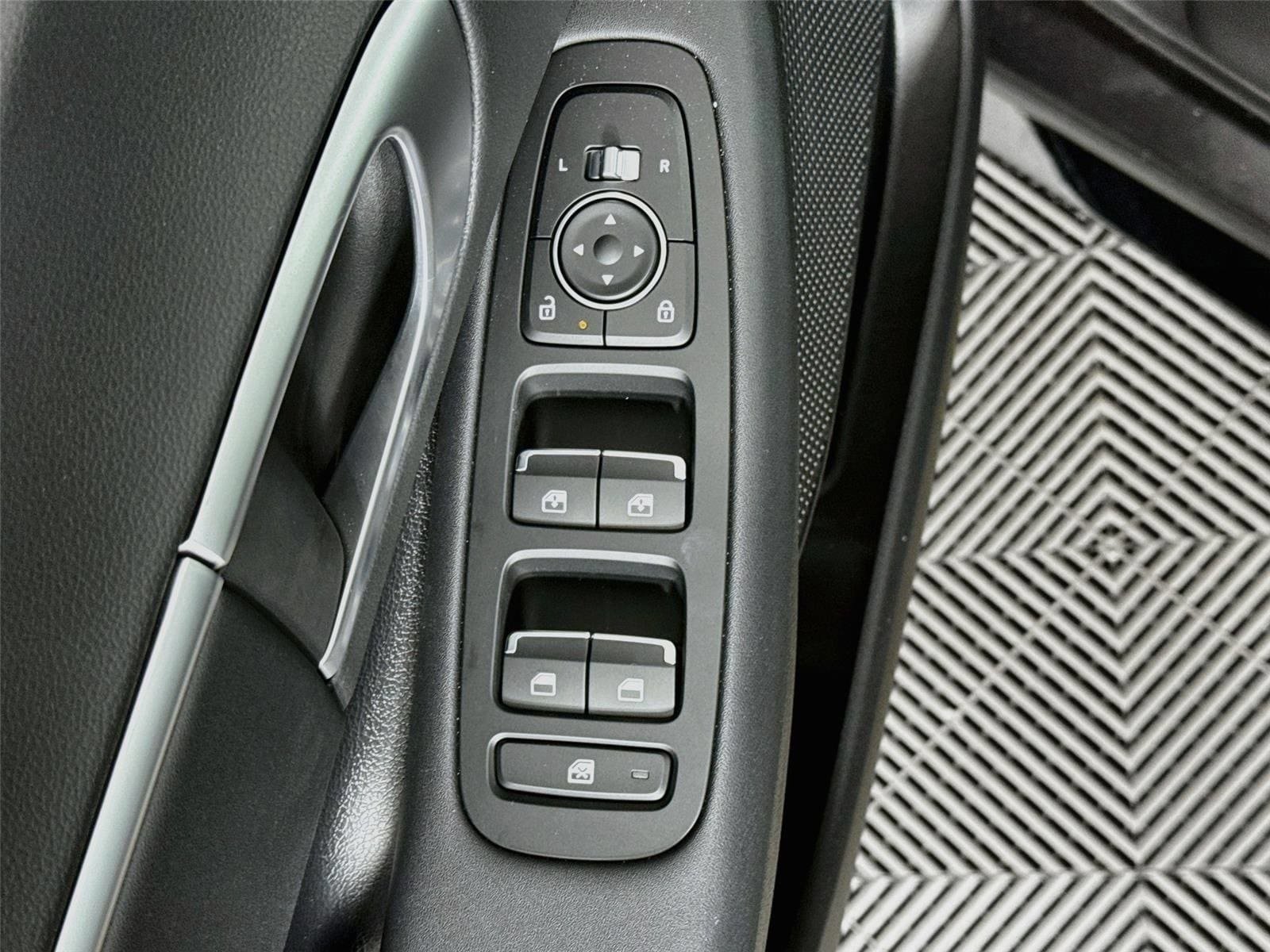 New 2026 Hyundai Sonata SEL FWD image 19