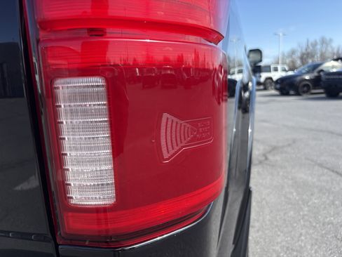 Used 2020 Ford F150 Lariat w/ Equipment Group 502A Luxury image 10