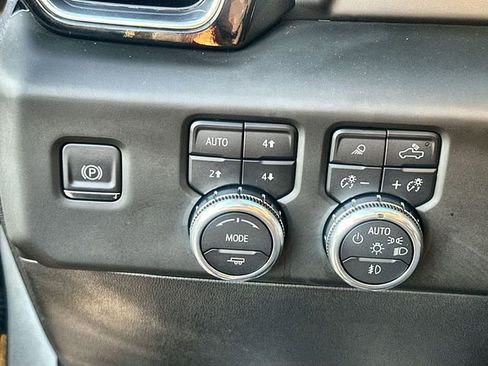 Used 2025 GMC Sierra 1500 Denali w/ Technology Package image 18