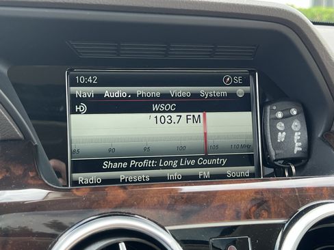 Used 2015 Mercedes-Benz GLK 250 BlueTEC 4MATIC image 23