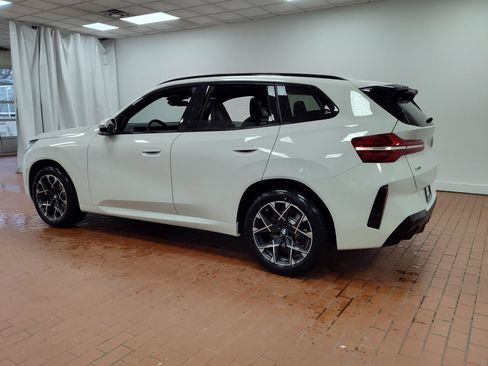 Used 2026 BMW X3 xDrive30i w/ M Sport Package AWD/4WD image 3