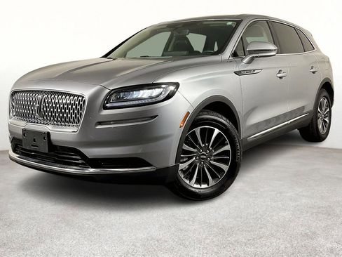 Used 2023 Lincoln Nautilus Reserve image 15