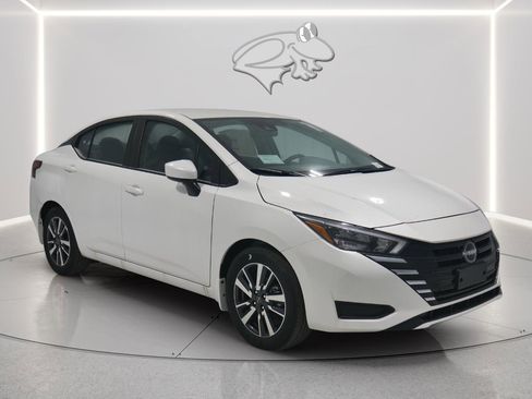New 2025 Nissan Versa SV w/ Trunk Package FWD image 7