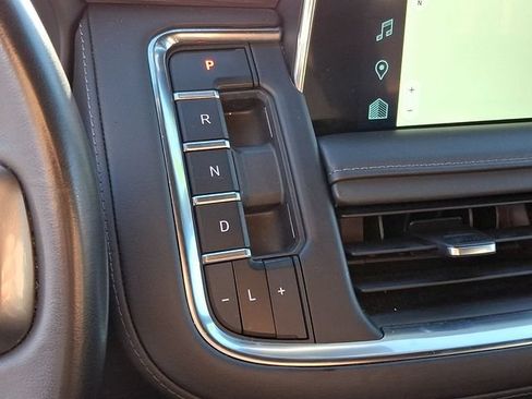 Used 2024 Chevrolet Tahoe LT AWD/4WD image 16