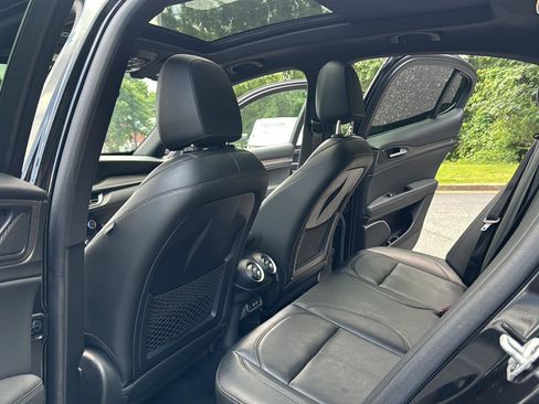 Used 2022 Alfa Romeo Stelvio Ti w/ Active Assist Plus Package AWD/4WD image 21