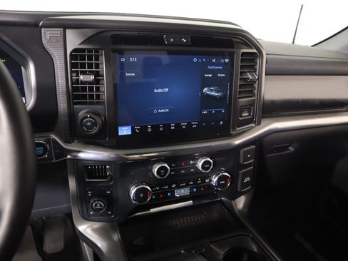 Used 2025 Ford F150 Lariat w/ Equipment Group 502A High image 5