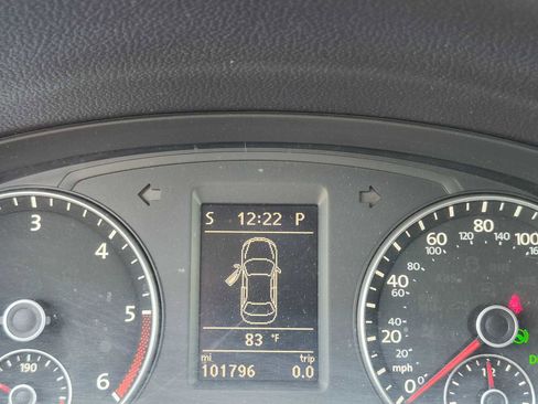 Used 2015 Volkswagen Passat TDI SE FWD image 29