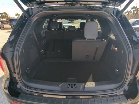 New 2026 Ford Explorer ST-Line image 14