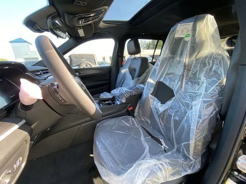 Used 2023 Jeep Grand Cherokee L Laredo AWD/4WD image 11