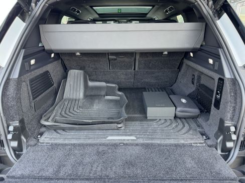 Certified 2025 Land Rover Range Rover SV AWD/4WD image 43