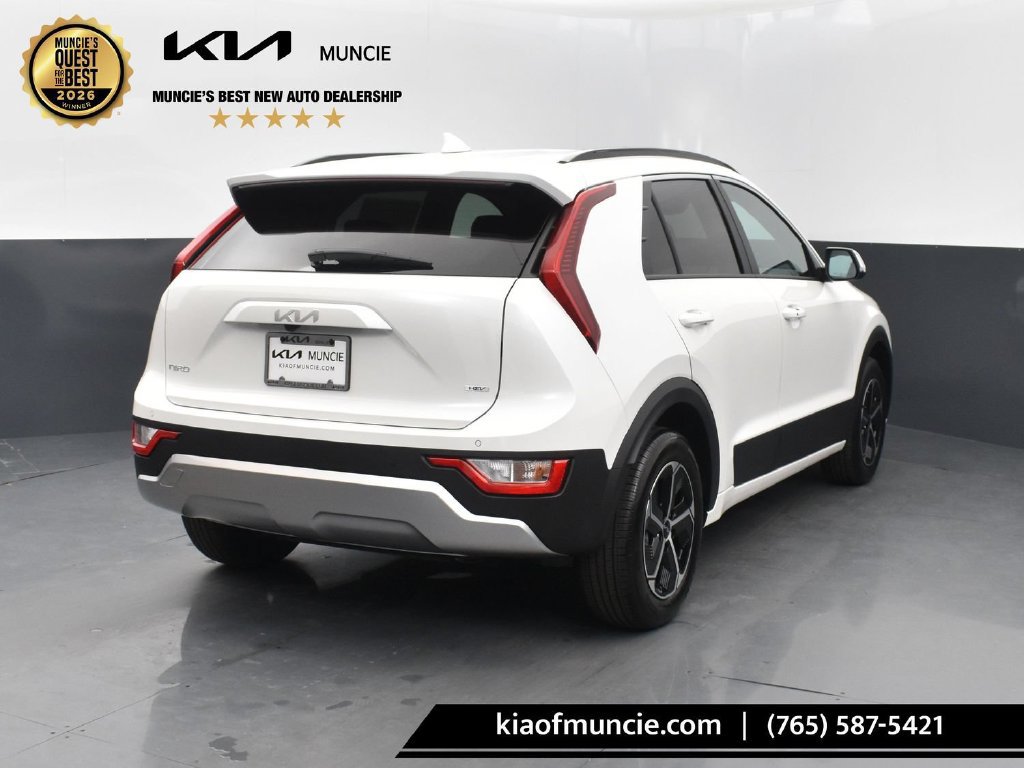 Used 2025 Kia Niro EX FWD image 7