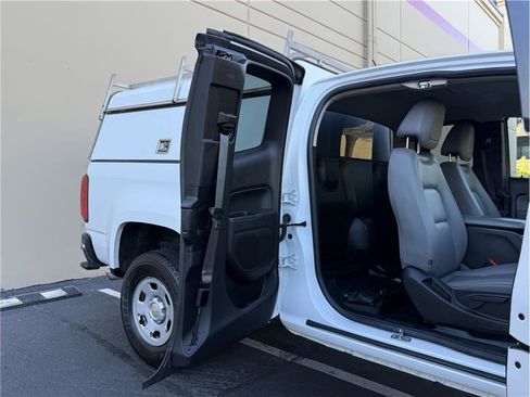 Used 2017 Chevrolet Colorado 2WD Extended Cab image 17