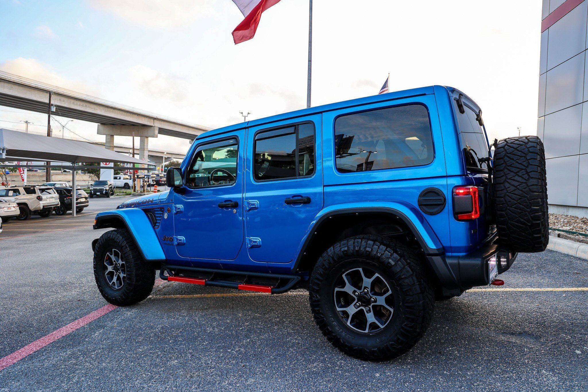 Used 2021 Jeep Wrangler Unlimited Rubicon AWD/4WD image 10