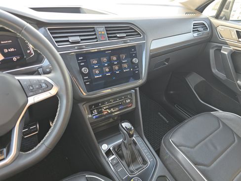 Certified 2023 Volkswagen Tiguan SEL R-Line AWD/4WD image 24