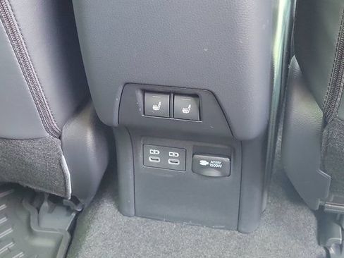 Used 2024 Toyota Prius Prime Premium w/ Advanced Technology Package FWD image 6