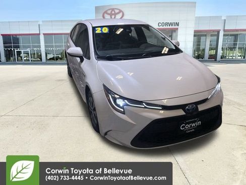 Used 2020 Toyota Corolla LE image 4