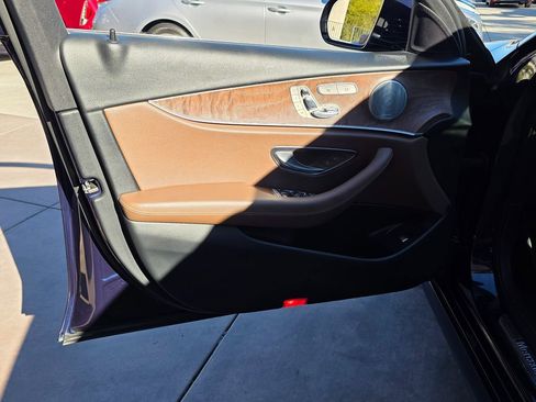 Used 2017 Mercedes-Benz E 300 RWD Sedan image 26