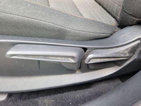 Certified 2025 Honda HR-V Sport image 22