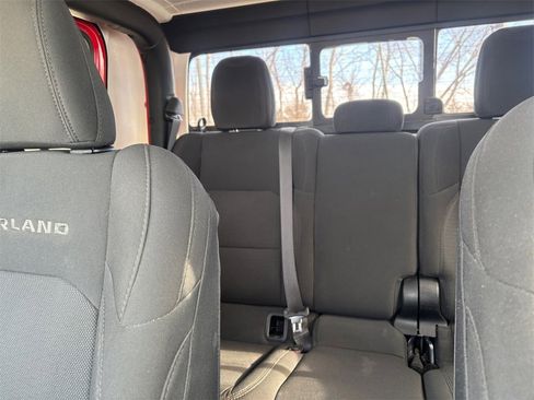 Used 2023 Jeep Gladiator Overland image 34