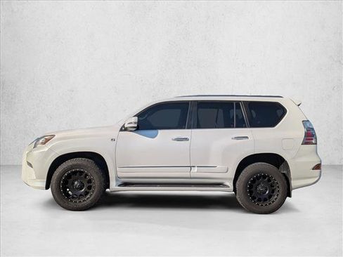 Used 2014 Lexus GX 460 w/ Premium Package AWD/4WD image 8