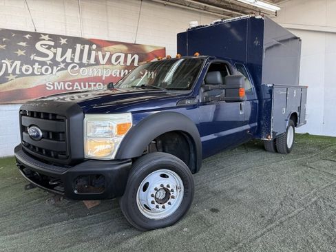 Used 2011 Ford F550 4x4 SuperCab Super Duty w/ PWR Equipment Group image 2