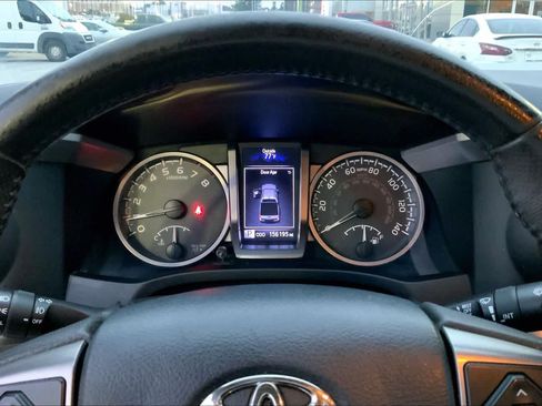 Used 2019 Toyota Tacoma SR5 RWD image 23