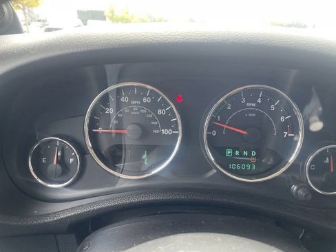 Used 2013 Jeep Wrangler Sport AWD/4WD image 13