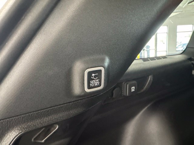 Used 2023 Jeep Grand Cherokee Altitude AWD/4WD image 14