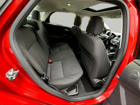 Used 2018 Ford Focus SEL FWD image 26