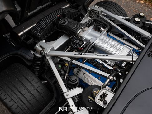 Used 2005 Ford GT image 3