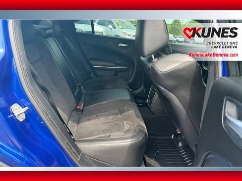 Used 2019 Dodge Charger Scat Pack w/ Plus Group RWD image 17