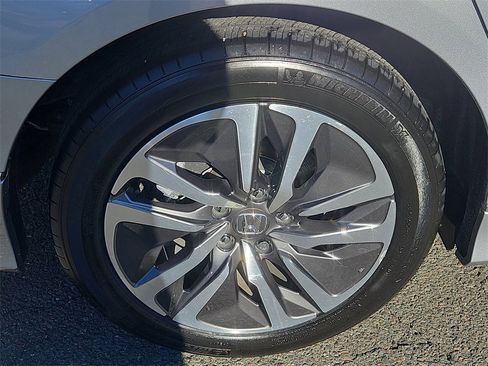 Certified 2021 Honda Accord EX image 9