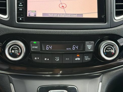 Used 2016 Honda CR-V Touring image 17