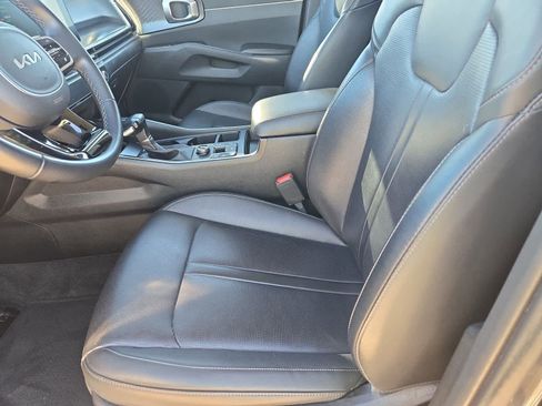 Certified 2024 Kia Sorento S image 15