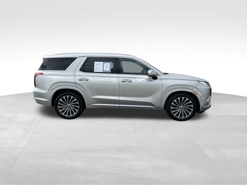 Used 2024 Hyundai Palisade Calligraphy image 8
